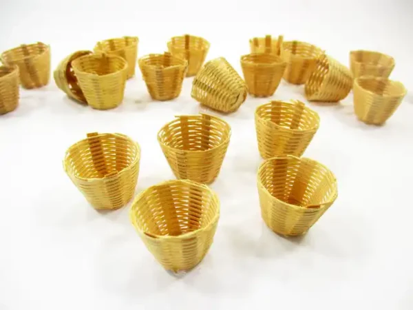 10 Bamboo Wicker Basket Fruit Vegetable Picnic Dollhouse Miniature Supply 16304 - Image 3