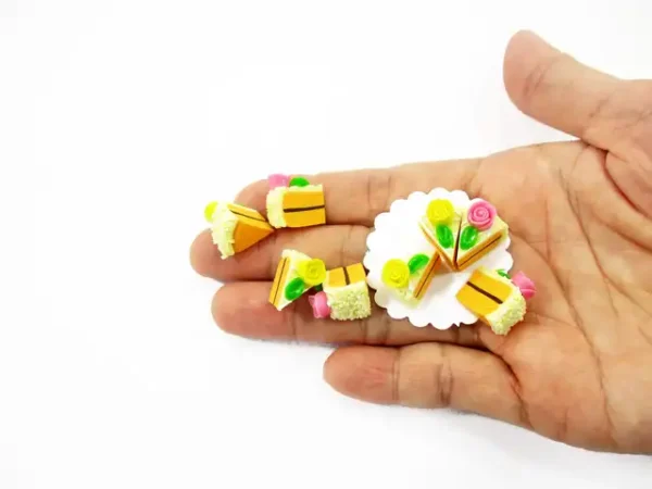 1:12 clay miniature rosette slice cake for dollhouse menu scene and showcase display