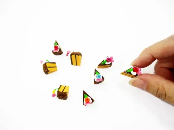 clay miniature rosette slice cake for cabochon, flat back, dollhouse display
