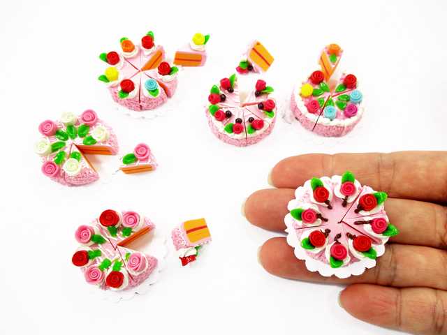 1:12 clay miniature slice cake with rose decorations for dollhouse dessert stand and tea scene display