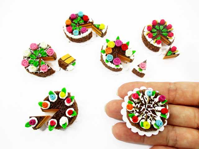 collector realistic clay miniature rosette slice cake for bakery counter and bakery case